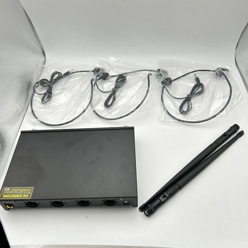 Debra Audio Pro System UHF 4-kanałowy, mikrofony, odbiornik, 4 nadajniki.