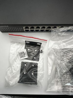 NICGIGA 48-portowy przełącznik Gigabit PoE+@400W, 2x1G SFP, montaż biurkowy/rackowy