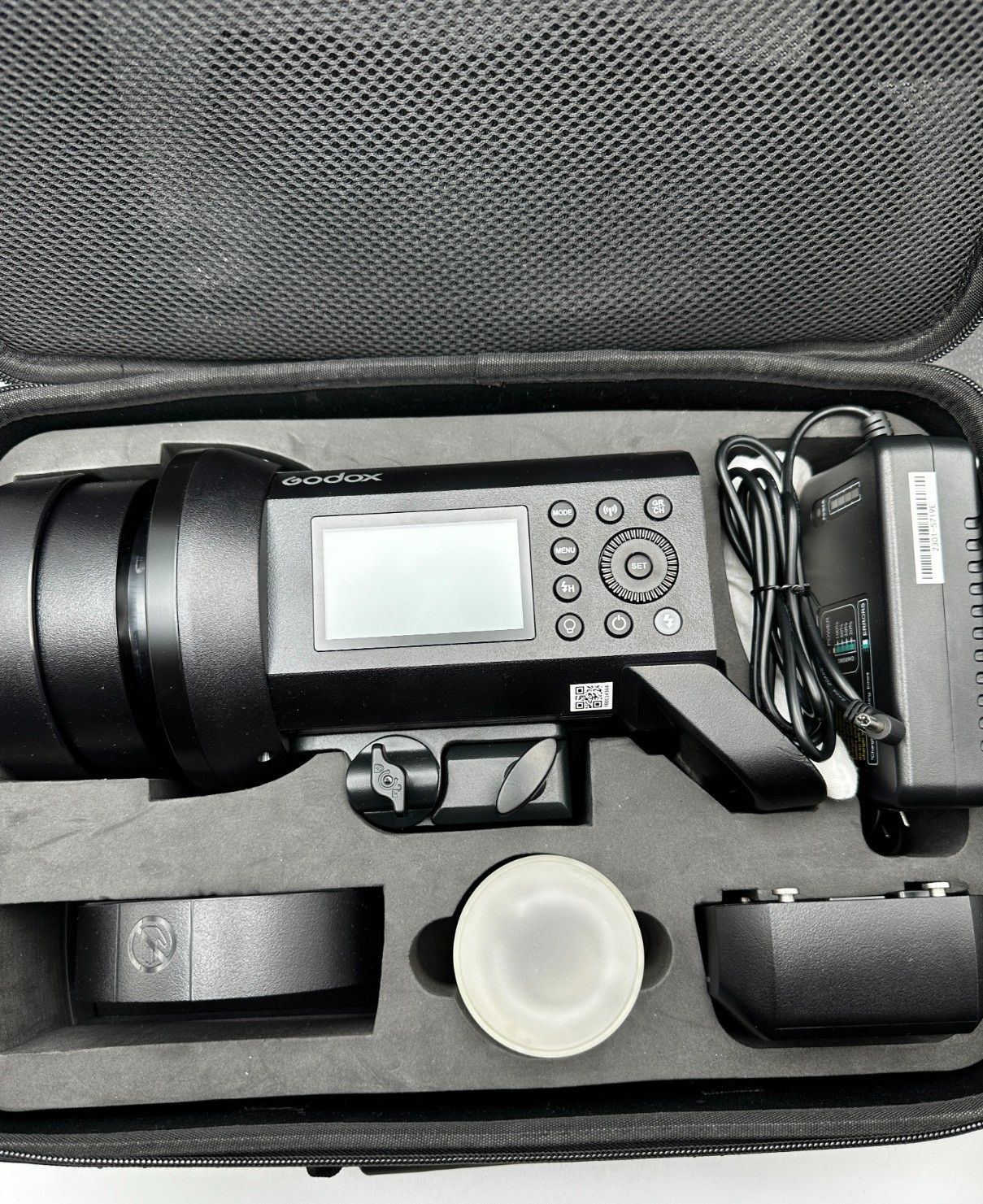 Godox AD400Pro 400Ws GN72 TTL Monolight, HSS, 2.4G, 390 błysków, LED.