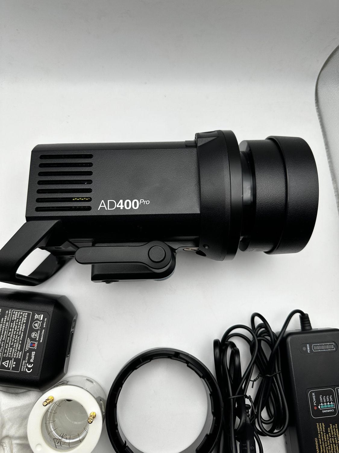 Godox AD400Pro 400Ws GN72 TTL Monolight, HSS, 2.4G, 390 błysków, LED.