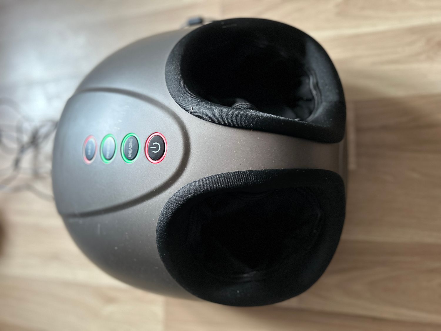Breo Elektryczny Masażer do stóp z podgrzewaniem, Shiatsu, do rozmiaru 46