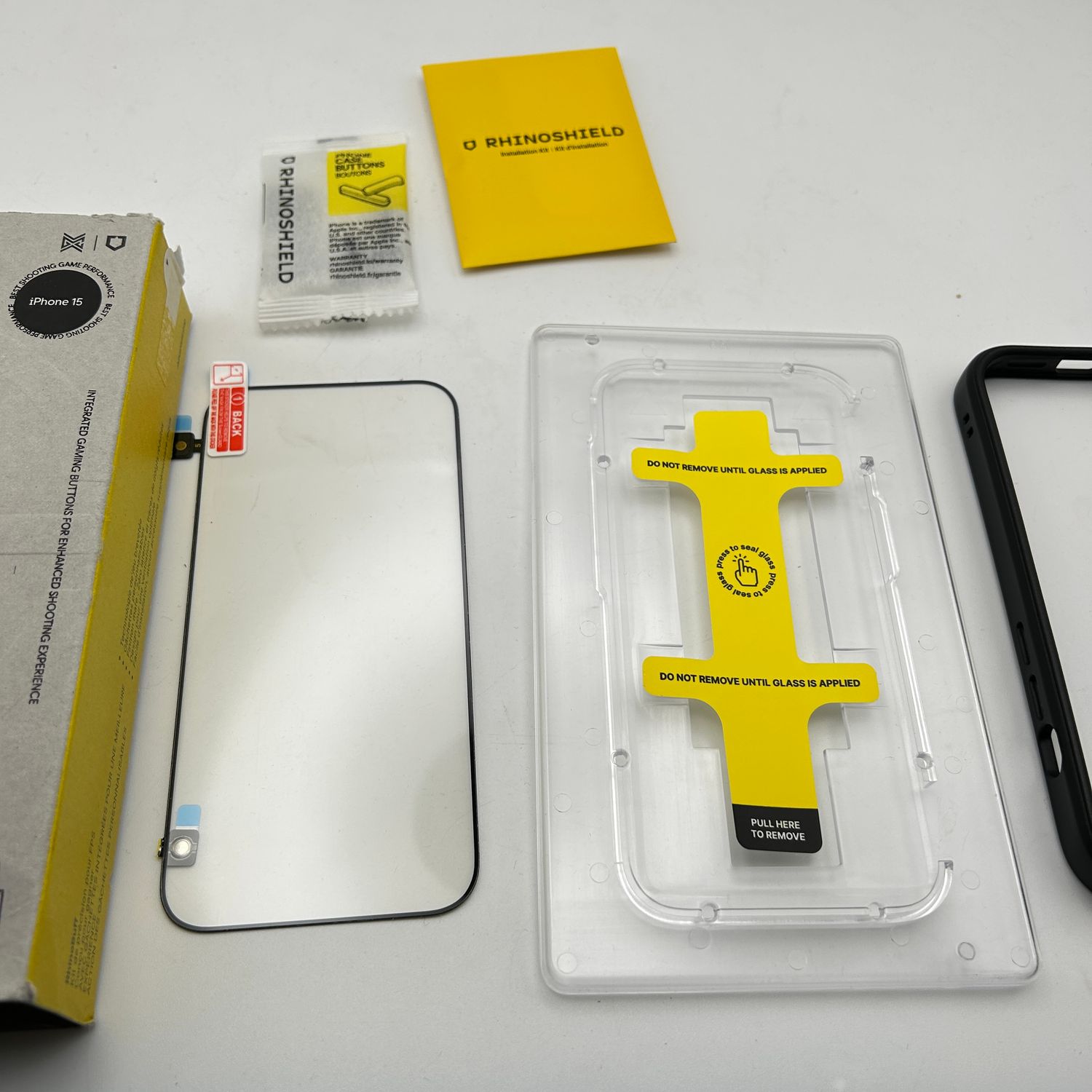 Bumper Gaming do  iPhone 15 , czarny
