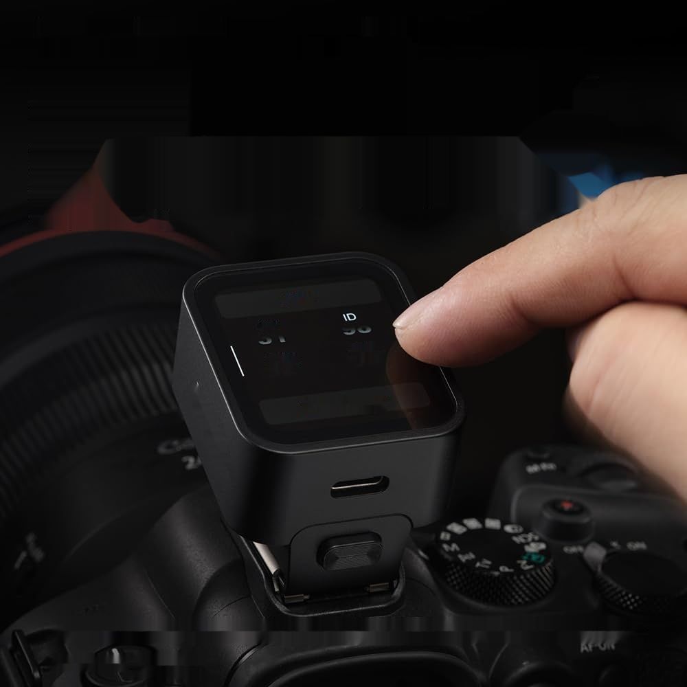 Godox X3-S Trigger, ekran dotykowy TTL, bateria 3,7 V 850 mAh, 7 dni czuwania.