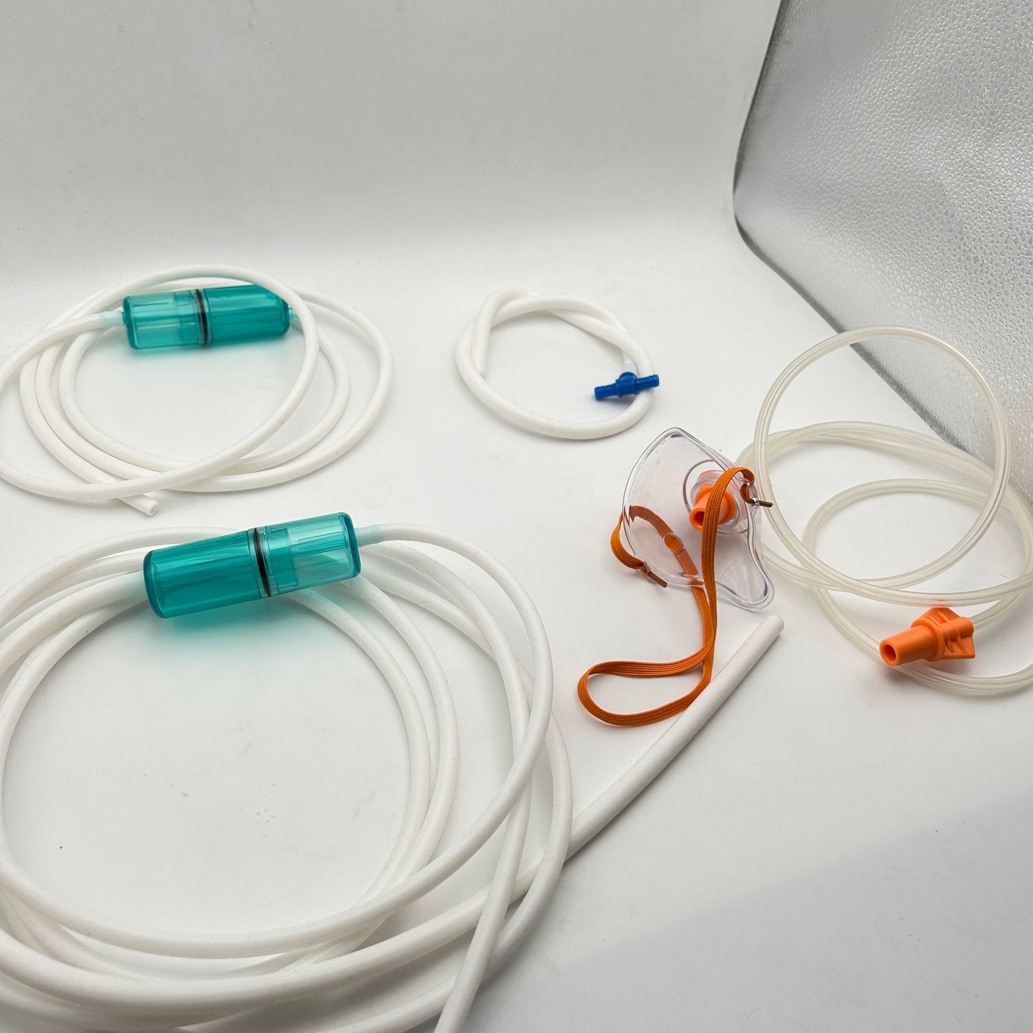 DEDAKJ Koncentrator tlenu DE-2AW, przepływ 2-9 L/min, czystość 30%-90%