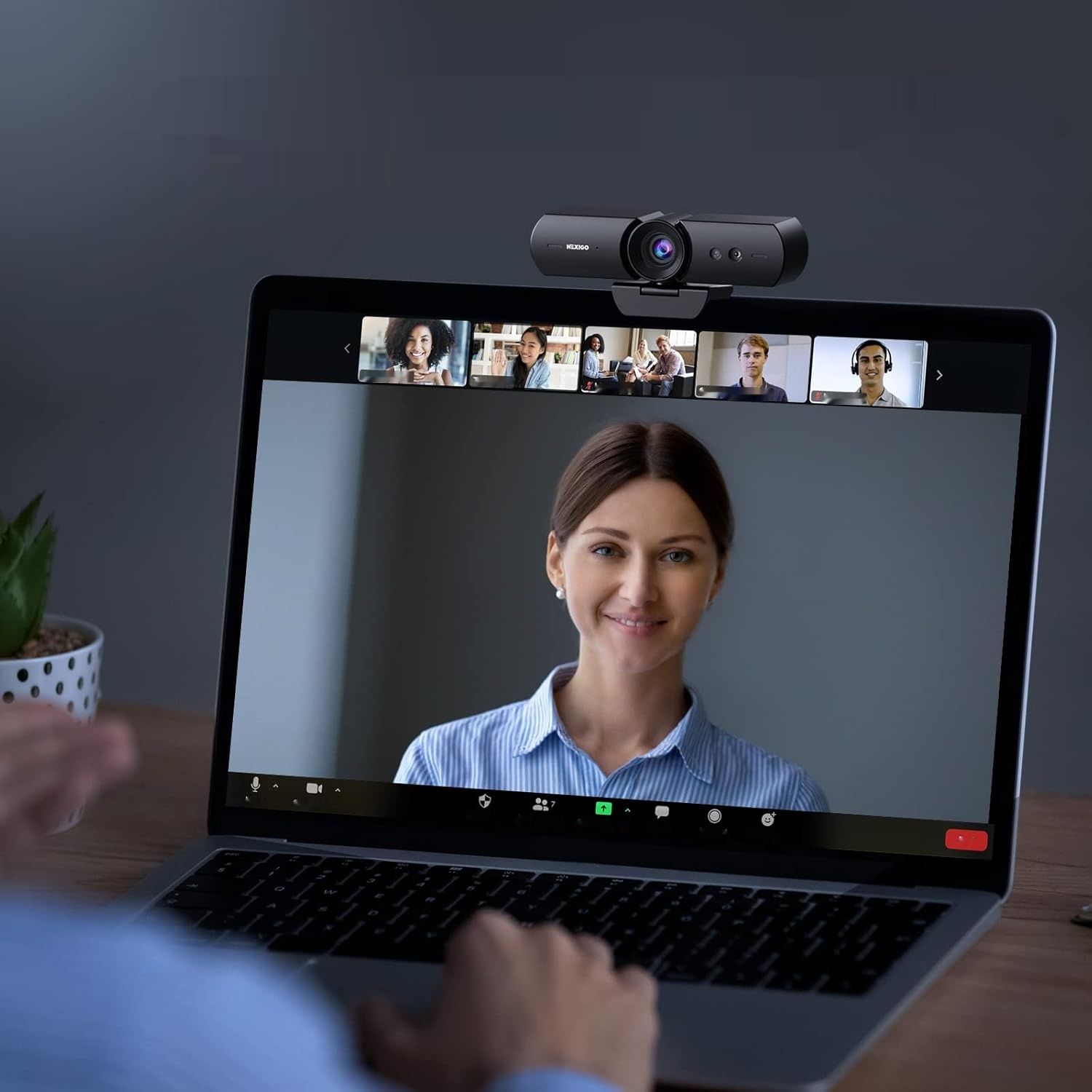 NexiGo HelloCam, kamera 1080p z Windows Hello i mikrofonem, prywatność.