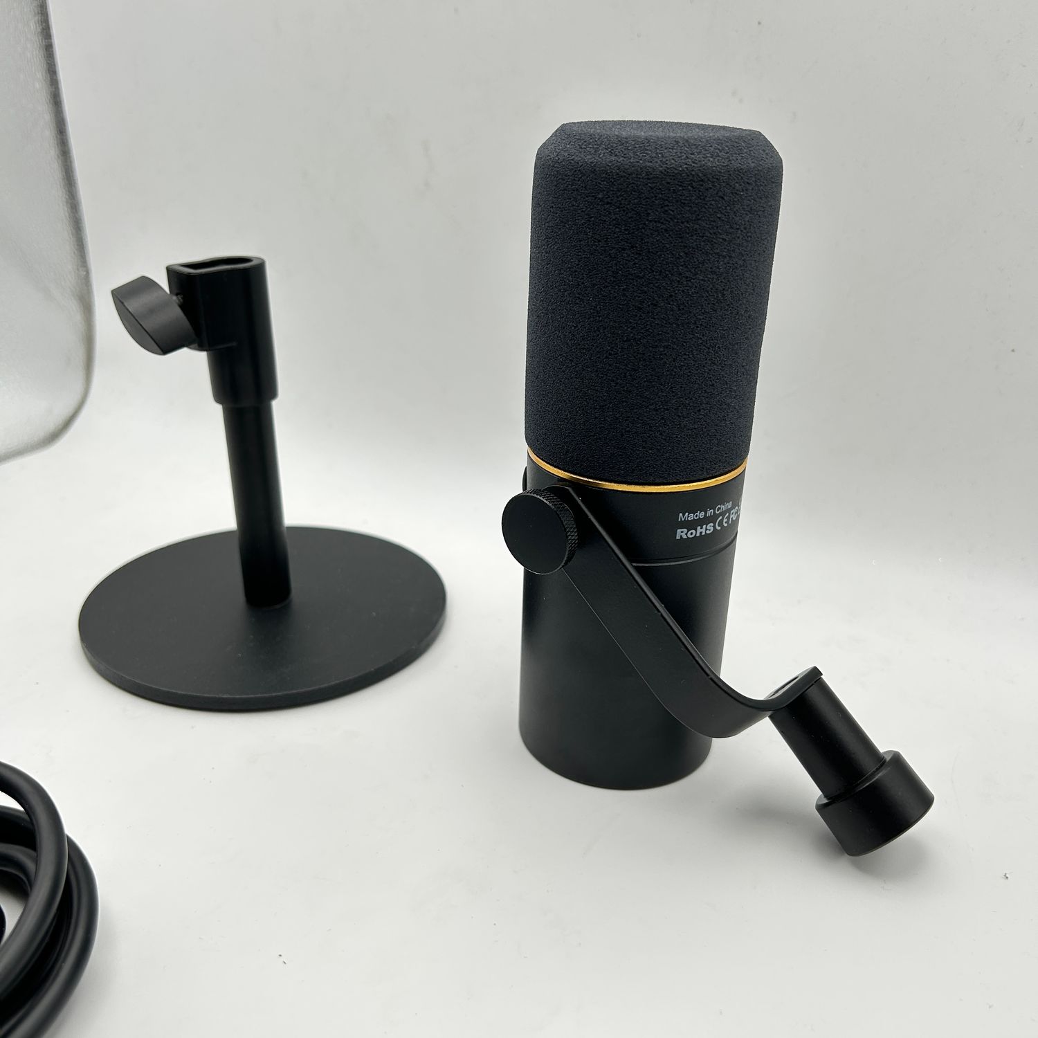 Mikrofon TONOR USB/XLR TD520 z stojakiem, wejście słuchawkowe 3,5 mm.
