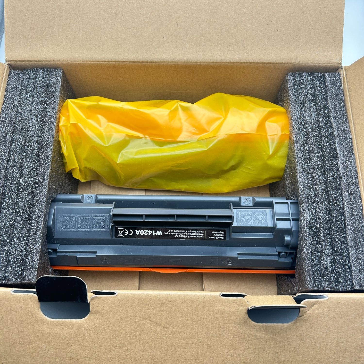 swiss toner Toner 142A W1420A (z chipem) kompatybilny z HP Laserjet MFP M140w