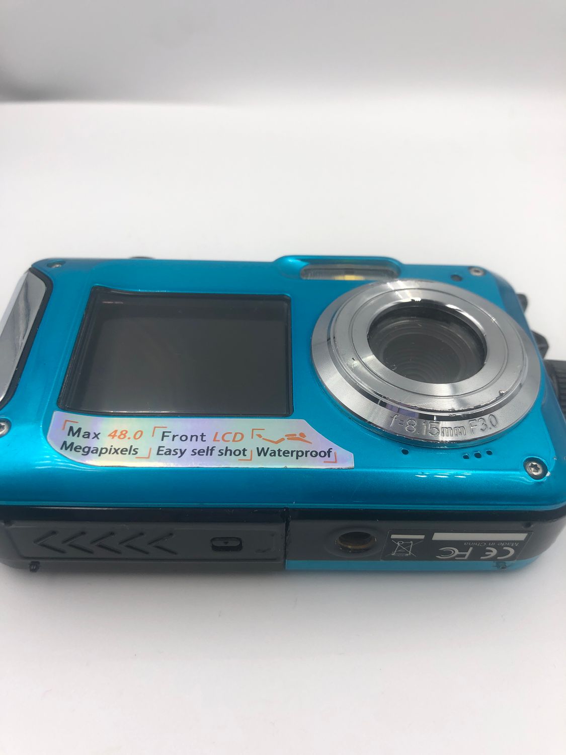 YISENCE Podwodna Kamera FHD 2.7K 48MP z Podwójnym Wyświetlaczem LCD do Nurkowania.