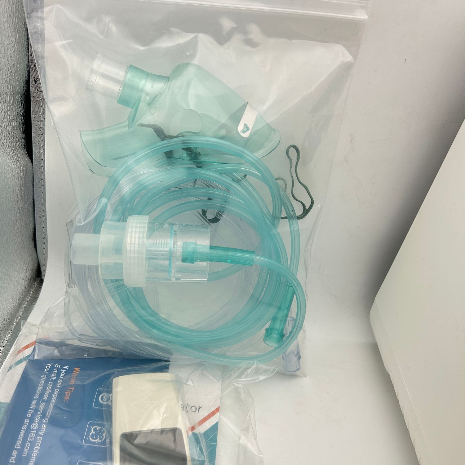 Przenośny koncentrator tlenu, 1-9 l/min, 93% ~ 35%, 24h, PSA, pilot