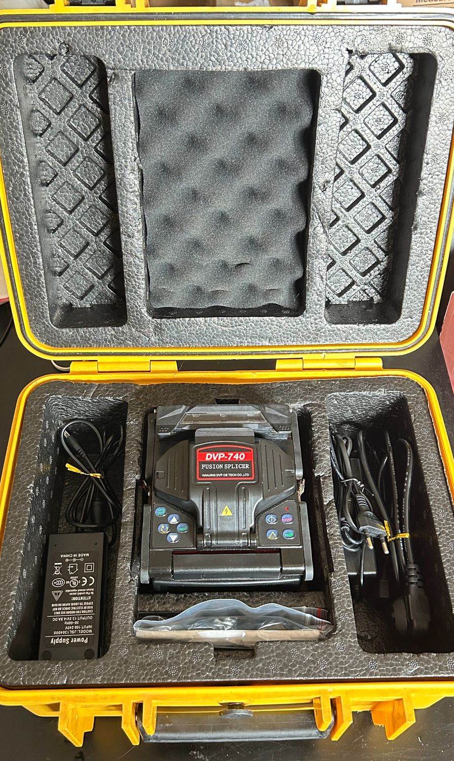 Mini Spawarka DVP-740 FTTx Оptyczna