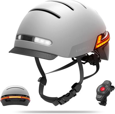 Inteligentny kask rowerowy z Bluetooth i diodami LED.