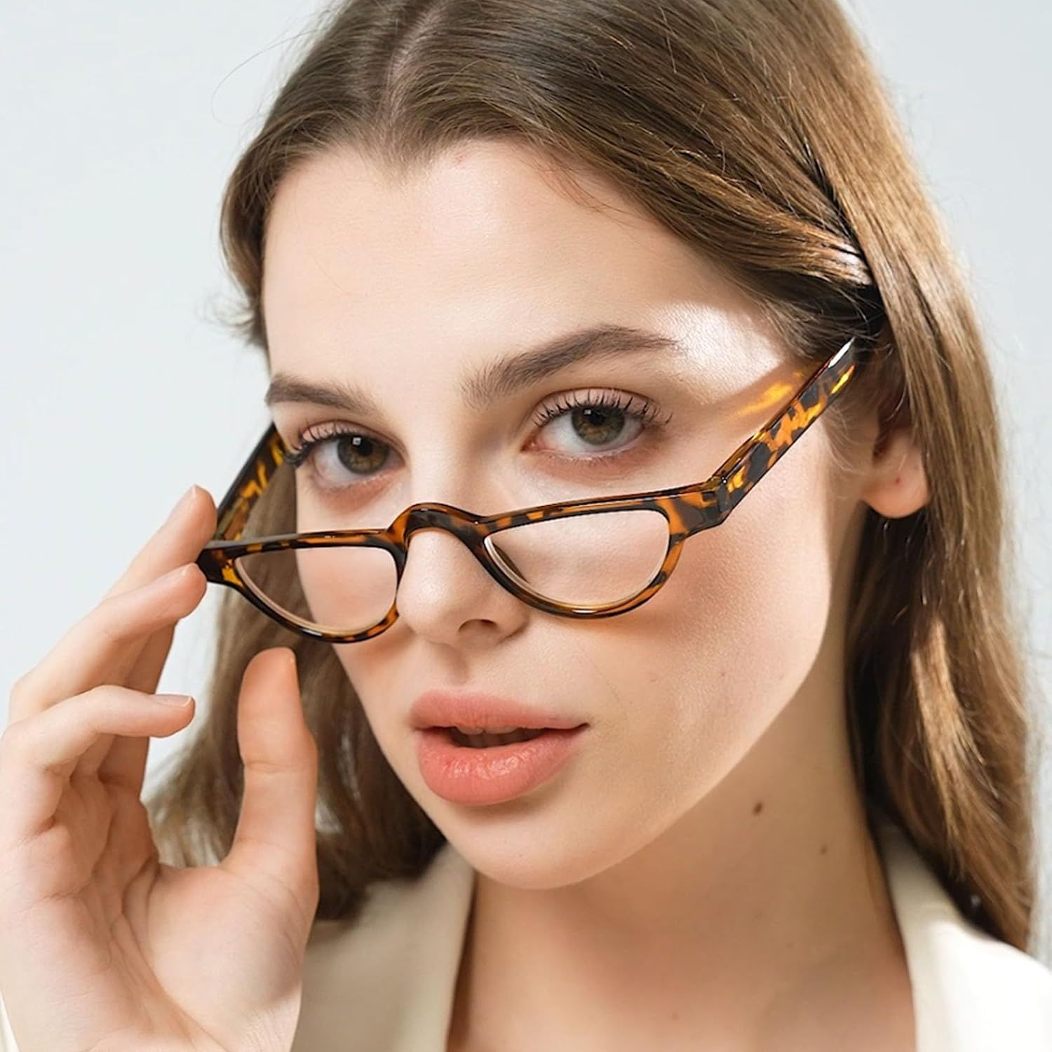 Hubeye, półksiężycowe okulary do czytania w panterkę, 2.50, etui w zestawie.