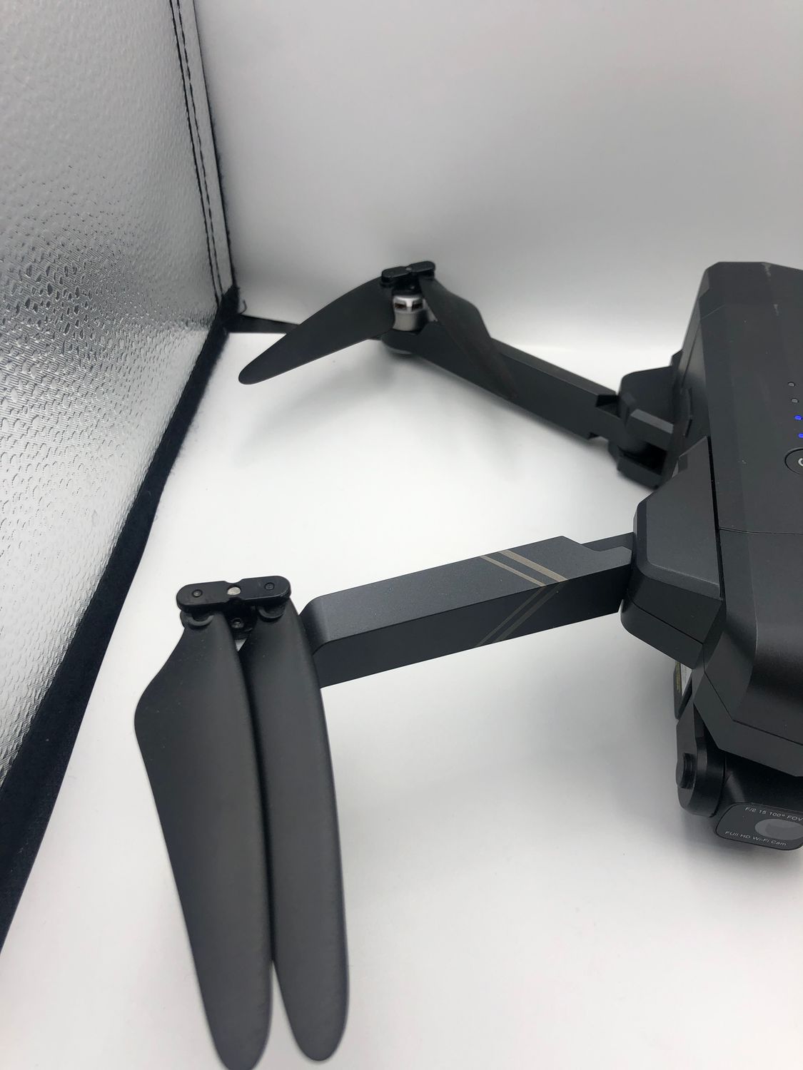 Uszkodzony Ruko F11GIM2 Dron z Kamerą 4K, 64 Minuty Lotu, 3KM FPV, GPS, Powrót do Domu