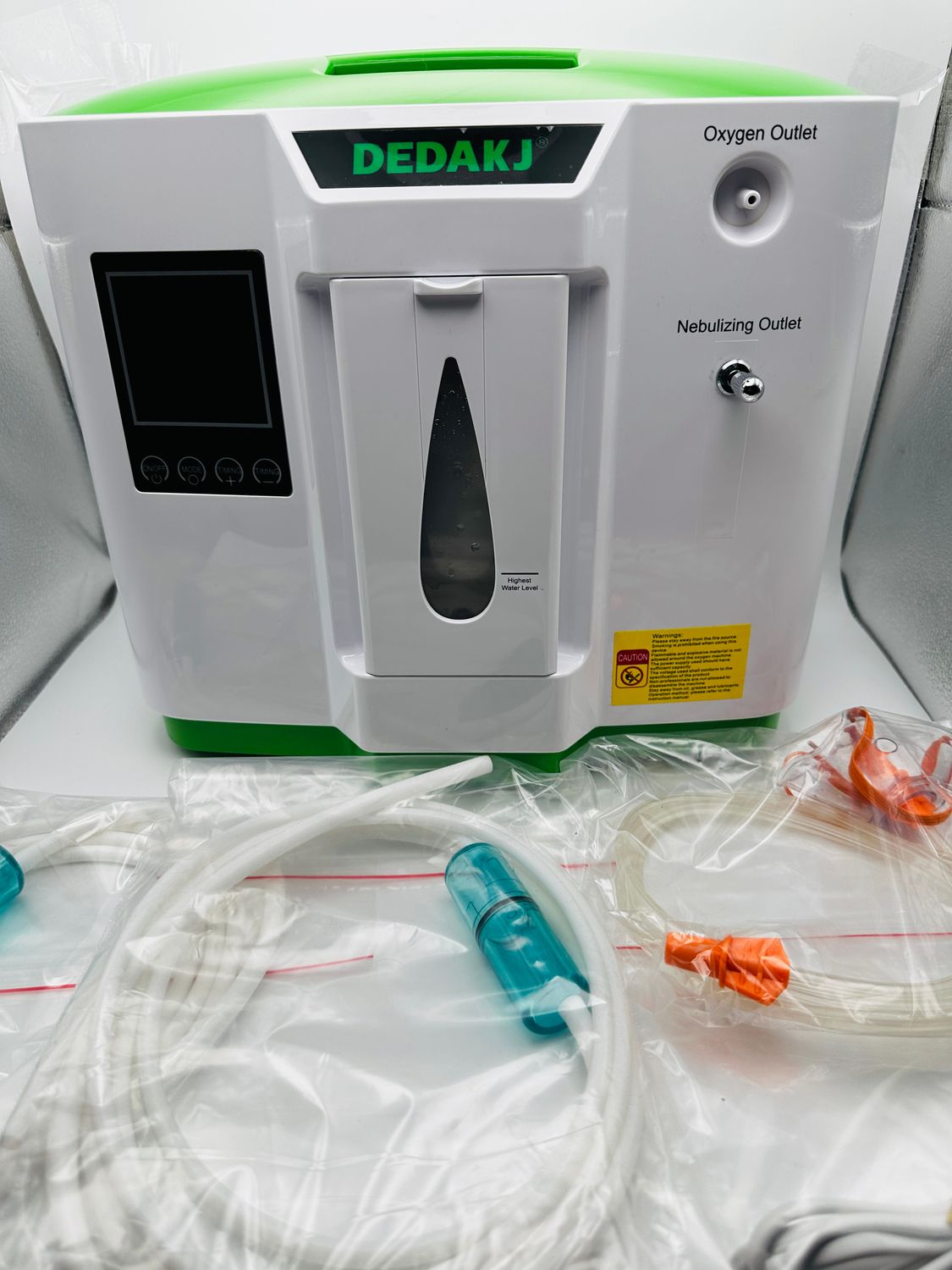 DEDAKJ Koncentrator tlenu DE-2AW, przepływ 2-9 L/min, czystość 30%-90%