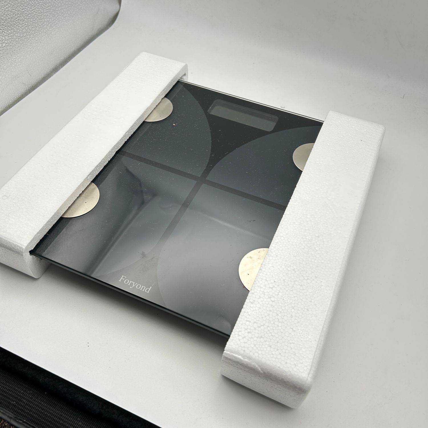 Foryond Cyfrowa Waga z Tkanką Tłuszczową, Bluetooth, Do 180 kg, Czarna