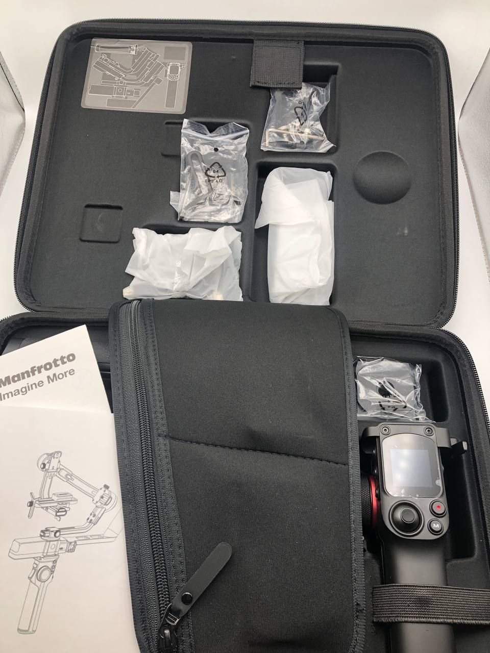 Uszkodzony Manfrotto MVG300XM, przenośny 3-osiowy stabilizator gimbala do 3,4 kg.