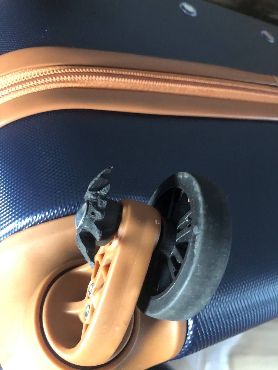 Kono Walizka kabinowa 76 cm z zamkiem TSA i 4 kółkami (Niebieska)