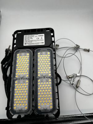 SANSI Lampa LED 1000W, Pełne Spektrum, IP54, Energooszczędna 90%
