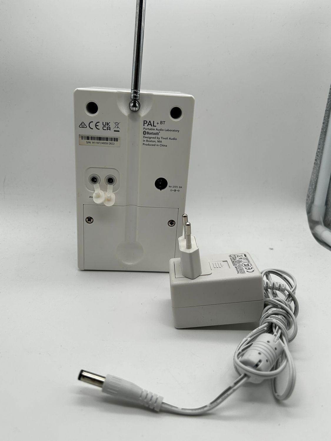 Tivoli Audio PAL+BT Przenośne radio Bluetooth-UKW/DAB+ (Białe)