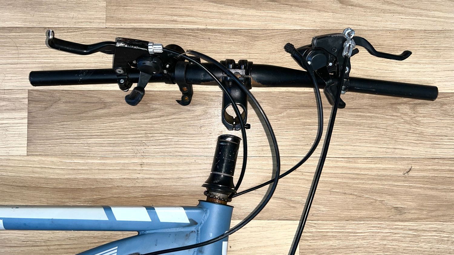 Uszkodzony Glerc Skyline Kids rower górski dla chłopców i dziewczynek, 20-24"