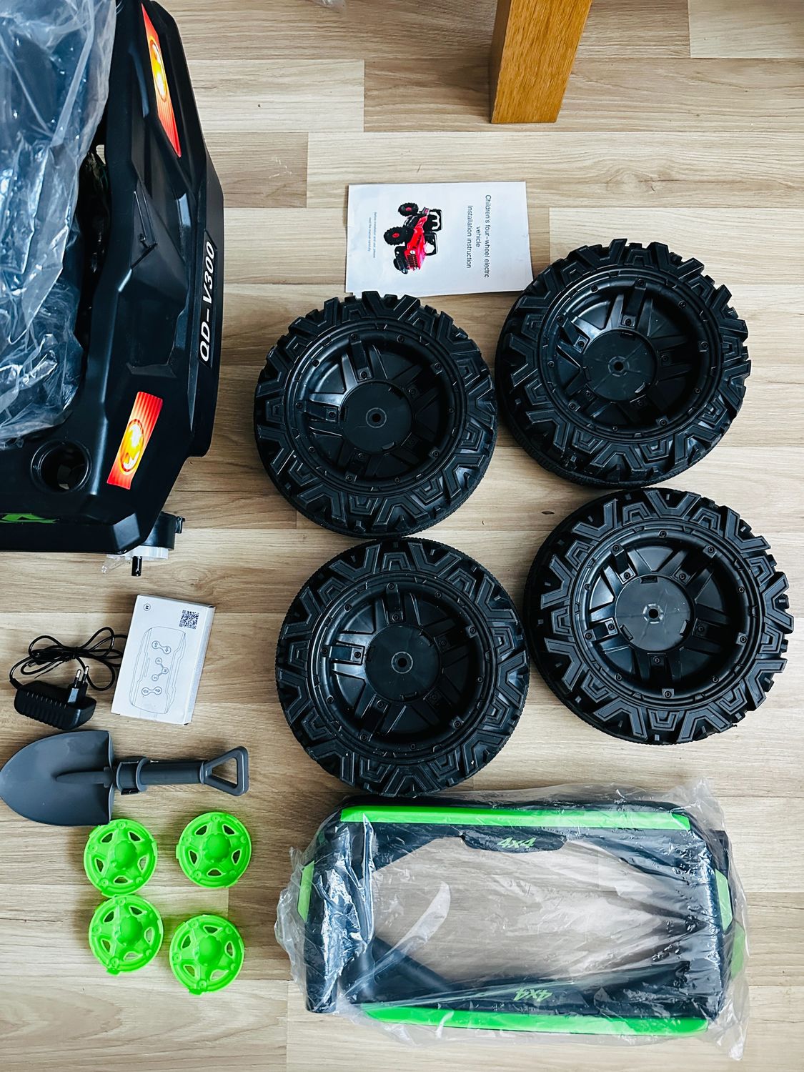 Elektryczny samochód terenowy MAGIC SELECT T1100 dla dzieci 1–3 lata, 4x4, 12V, z pilotem i aplikacją