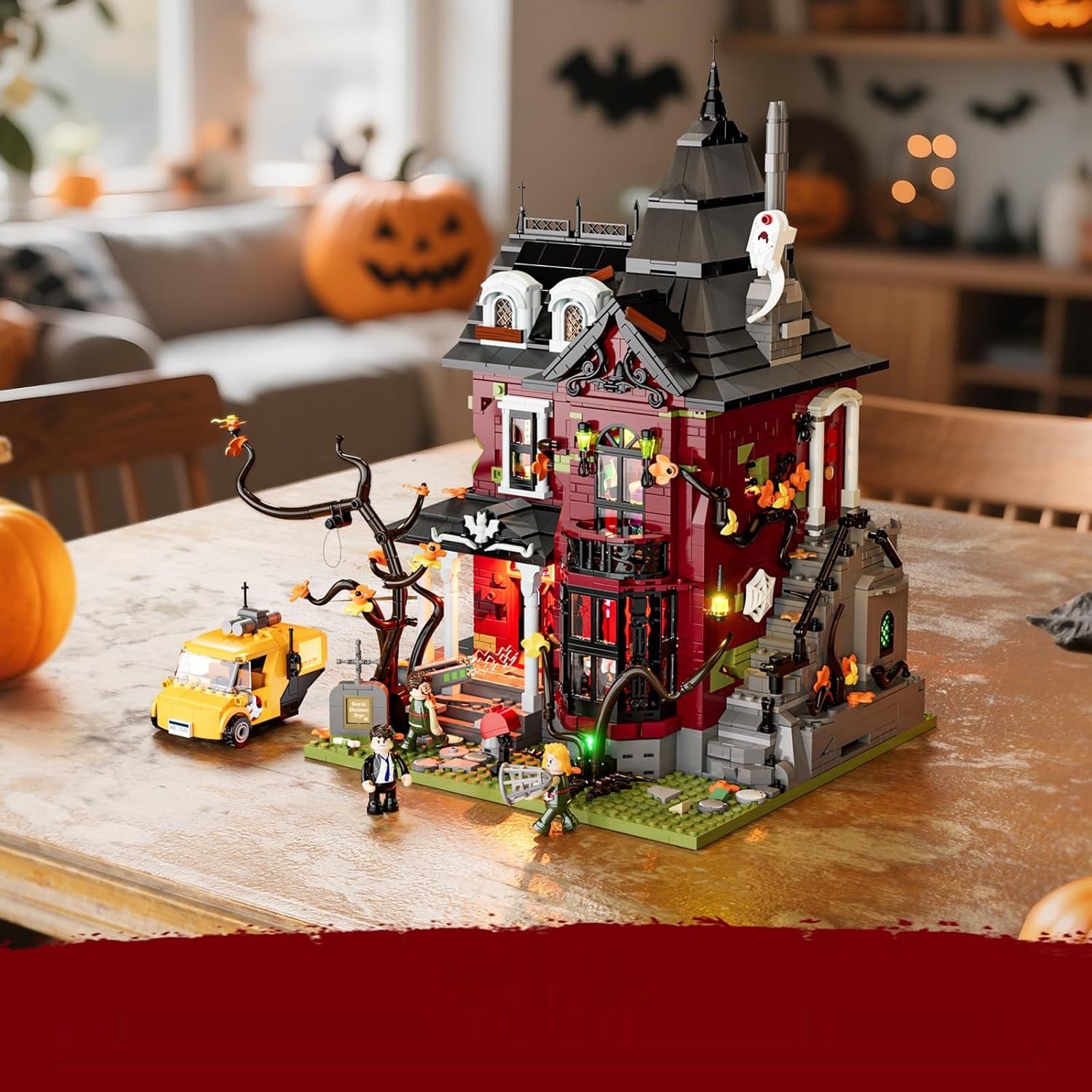 Północna Nawiedzona Rezydencja z Oświetleniem 2617PCS, L9092