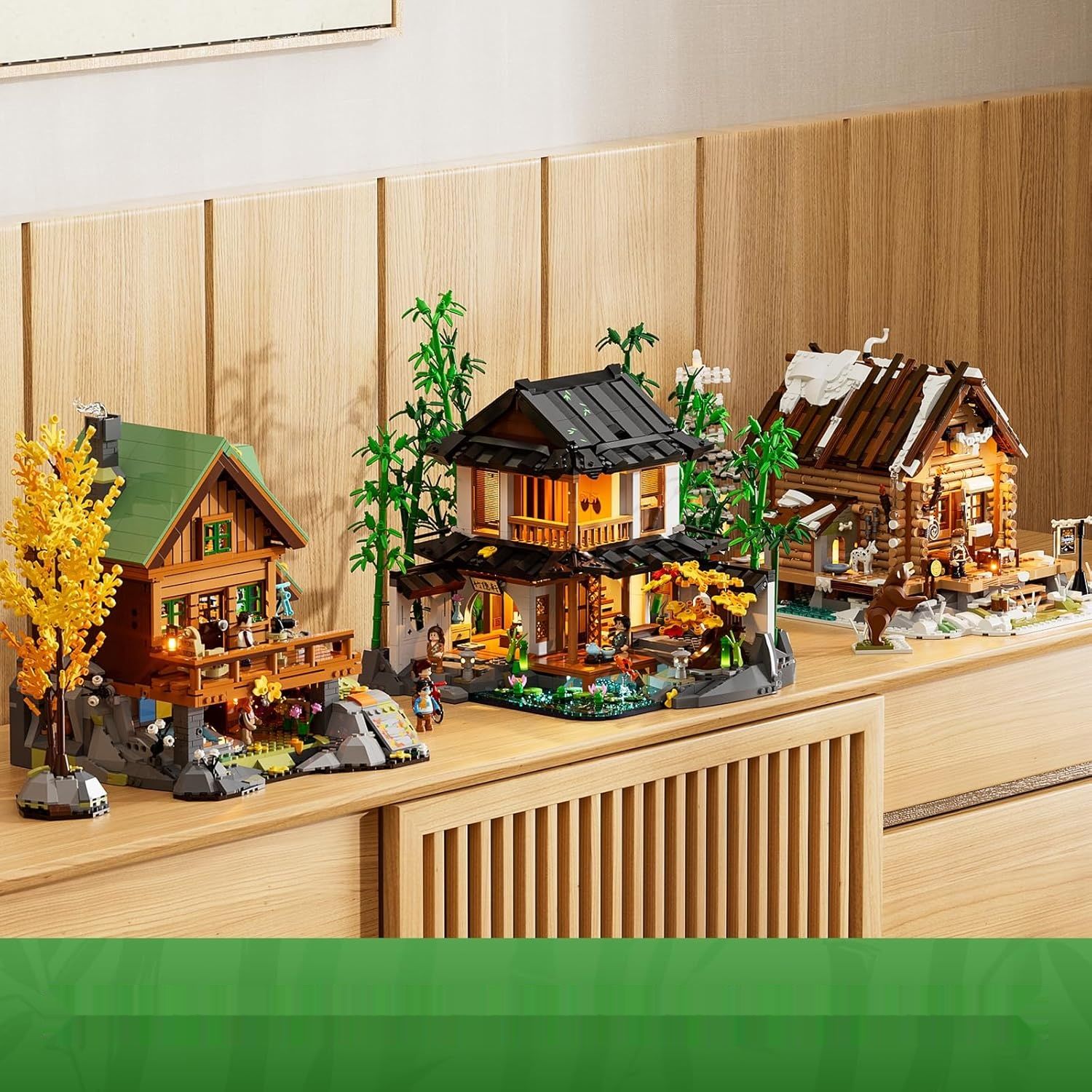 Casa de Bambú – Zestaw Klocków z Oświetleniem LED, 2432 Elementy