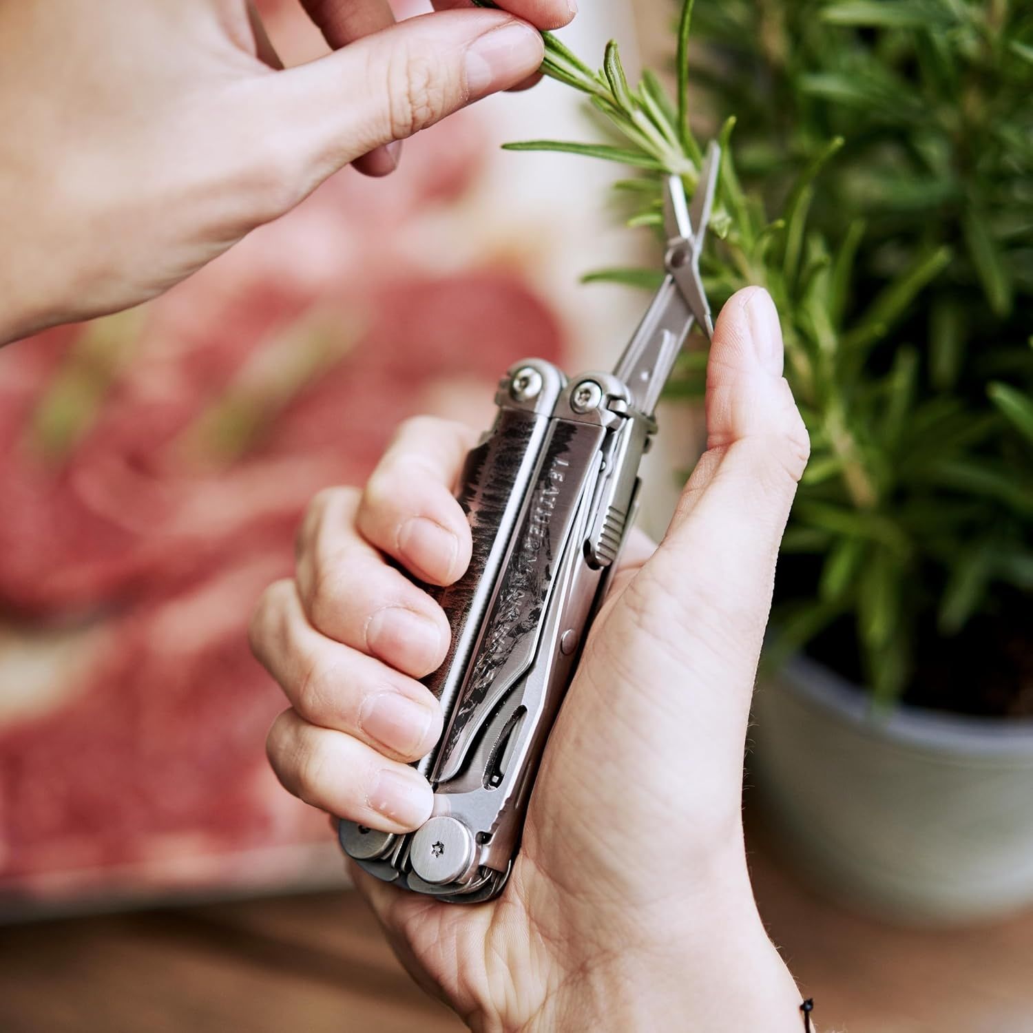 Leatherman Wave+ Multinarzędzie – narzędzie ze stali nierdzewnej 18 w