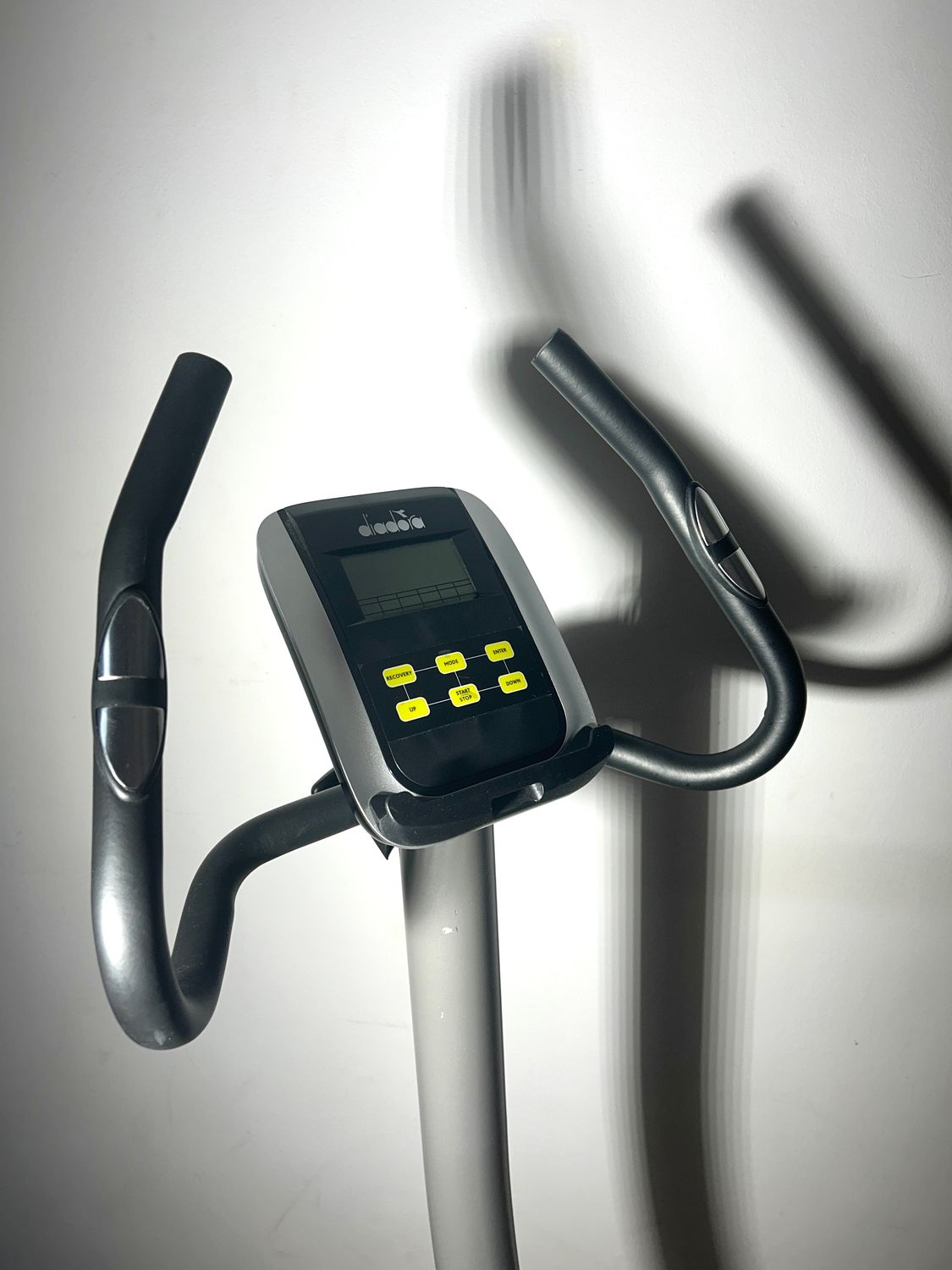 Rower treningowy magnetyczny pionowy Diadora Fitness DB-LOTUS