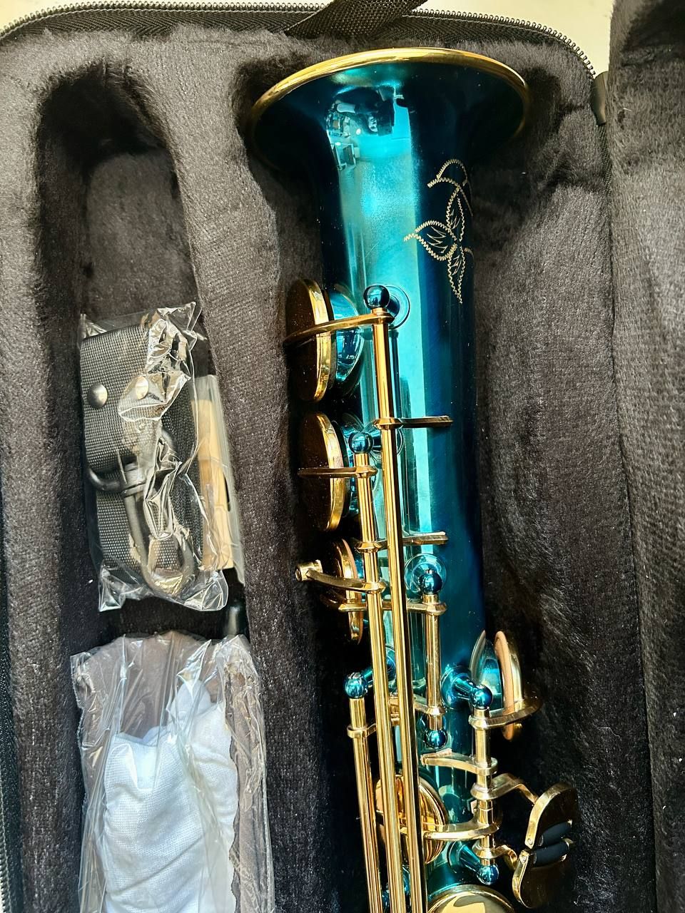 Saksofon sopranowy Bb Btuty z mosiądzu lakierowanego na złoto