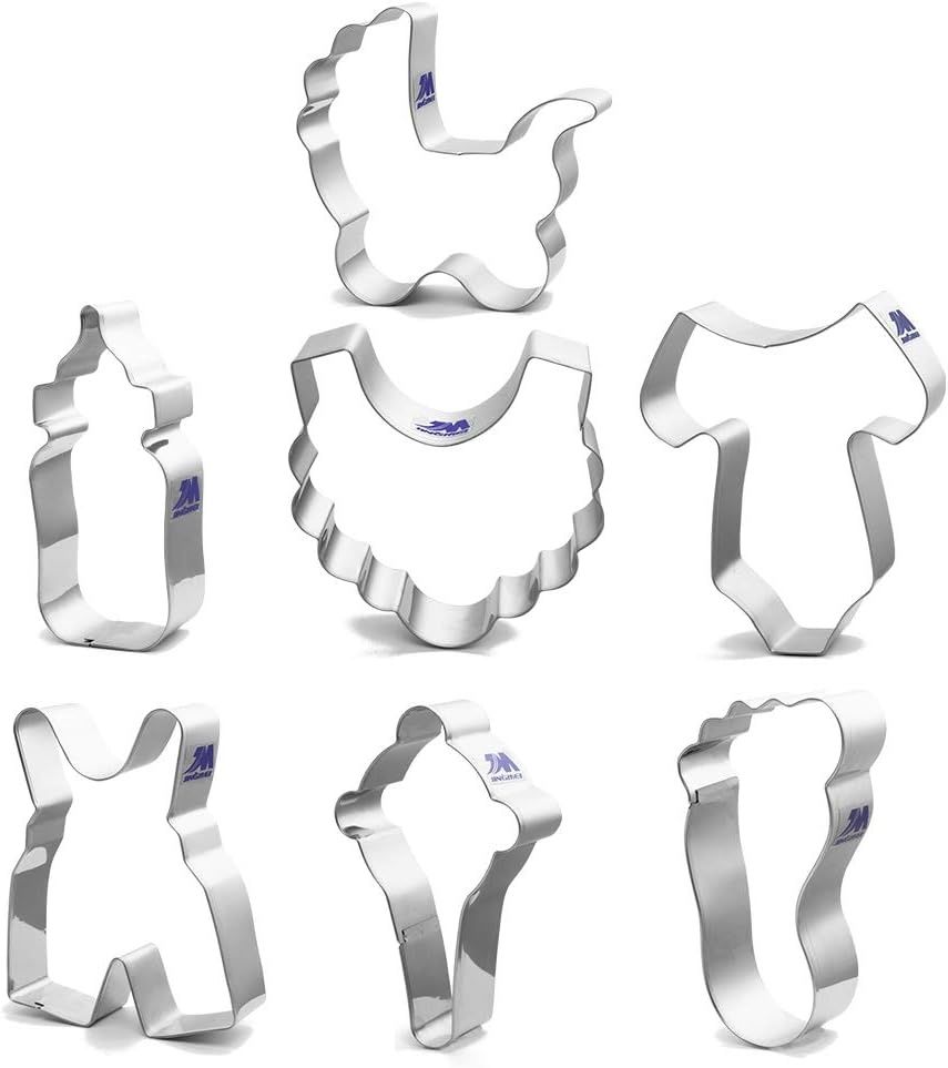 Zestaw foremek do wykrawania na przyjęcie baby shower: śpioszki, ślini