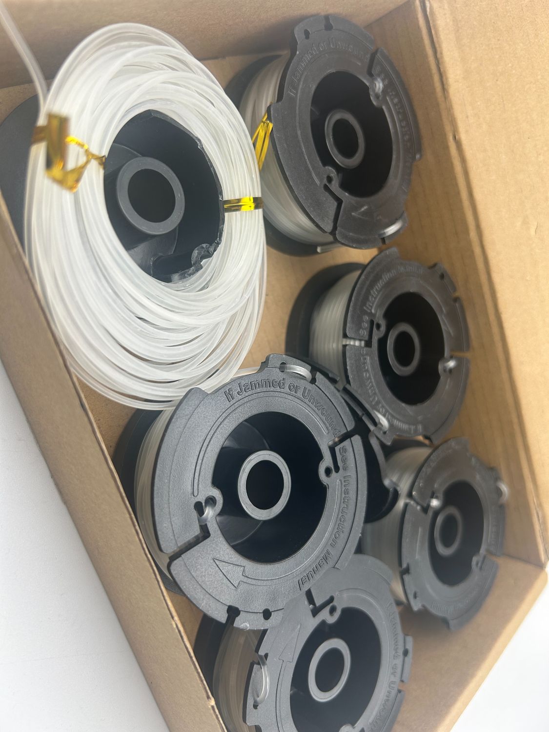 Zestaw 6 rolek żyłki do podkaszarki Black &amp; Decker STC1820CM, STC1820P