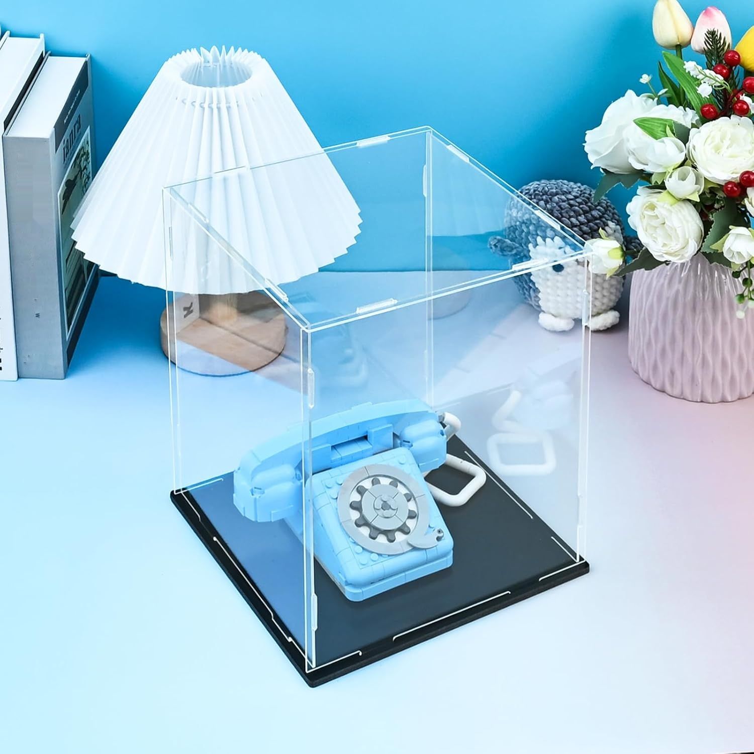 Witryna akrylowa, pudełko ekspozycyjne do kolekcji z czarną podstawą,