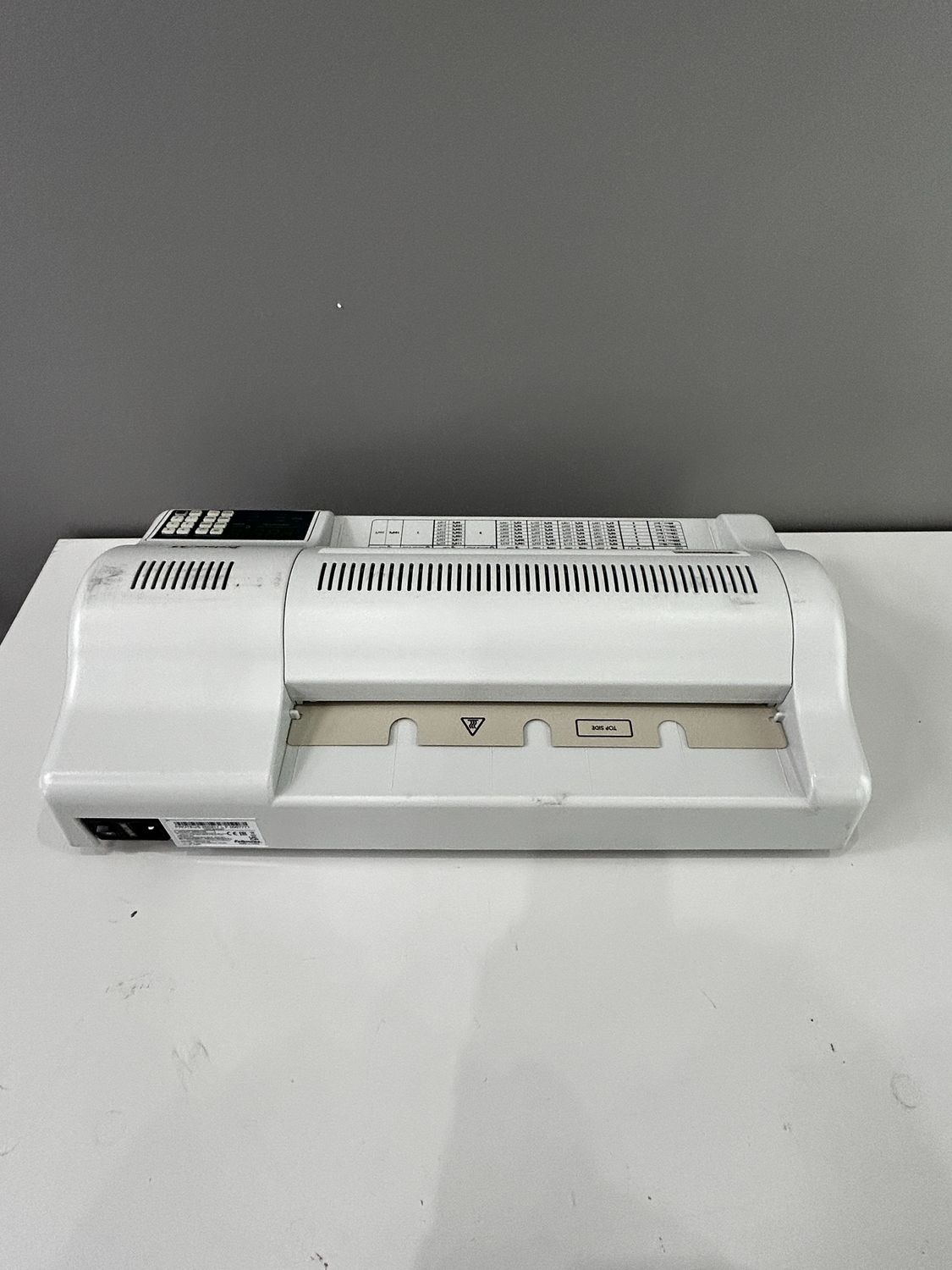Fellowes 5709001 Laminator Proteus A3, 95 cm/min, 6 rolek