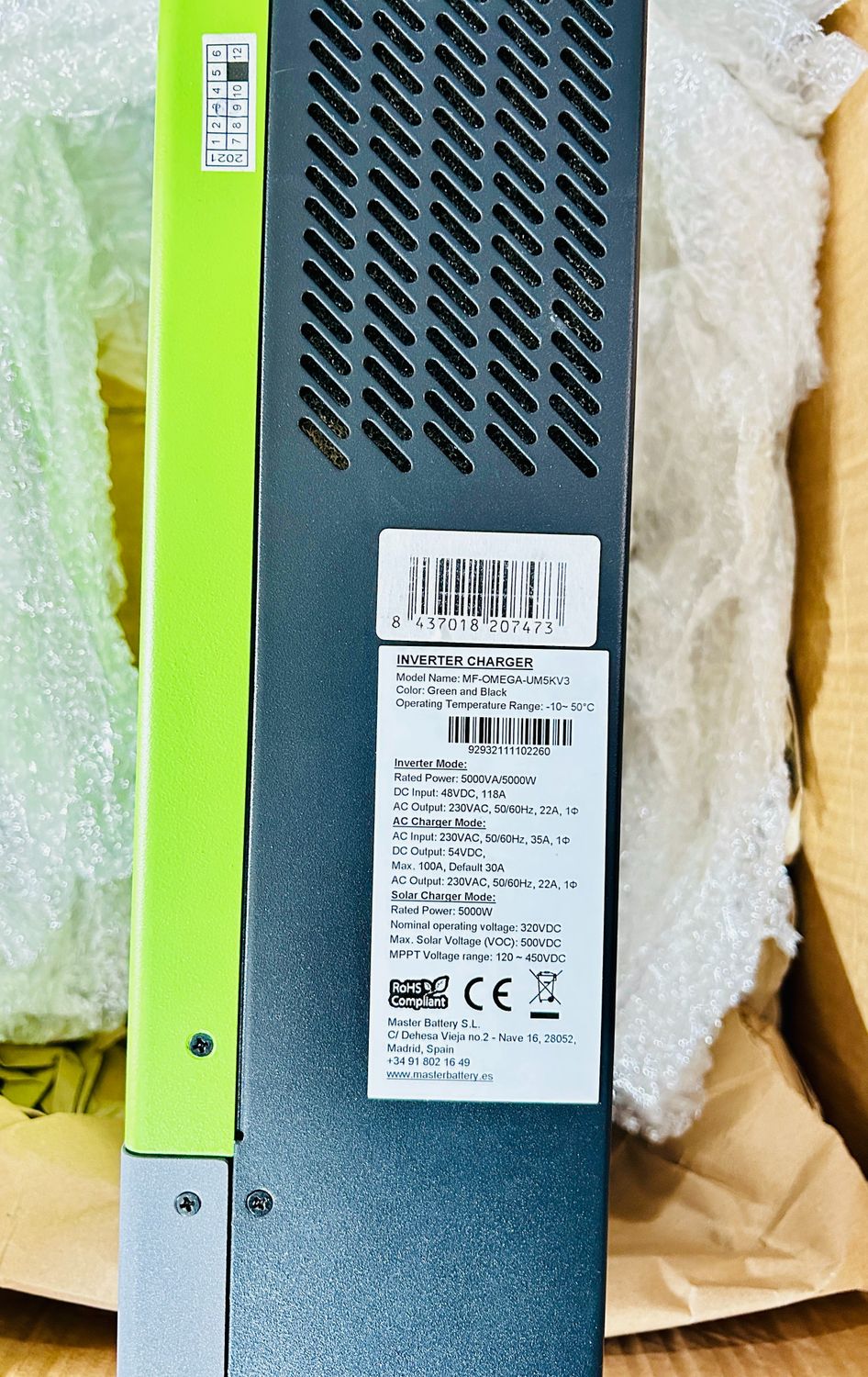 Falownik hybrydowy UM-V3 5000 W 48 V MPPT Bluetooth