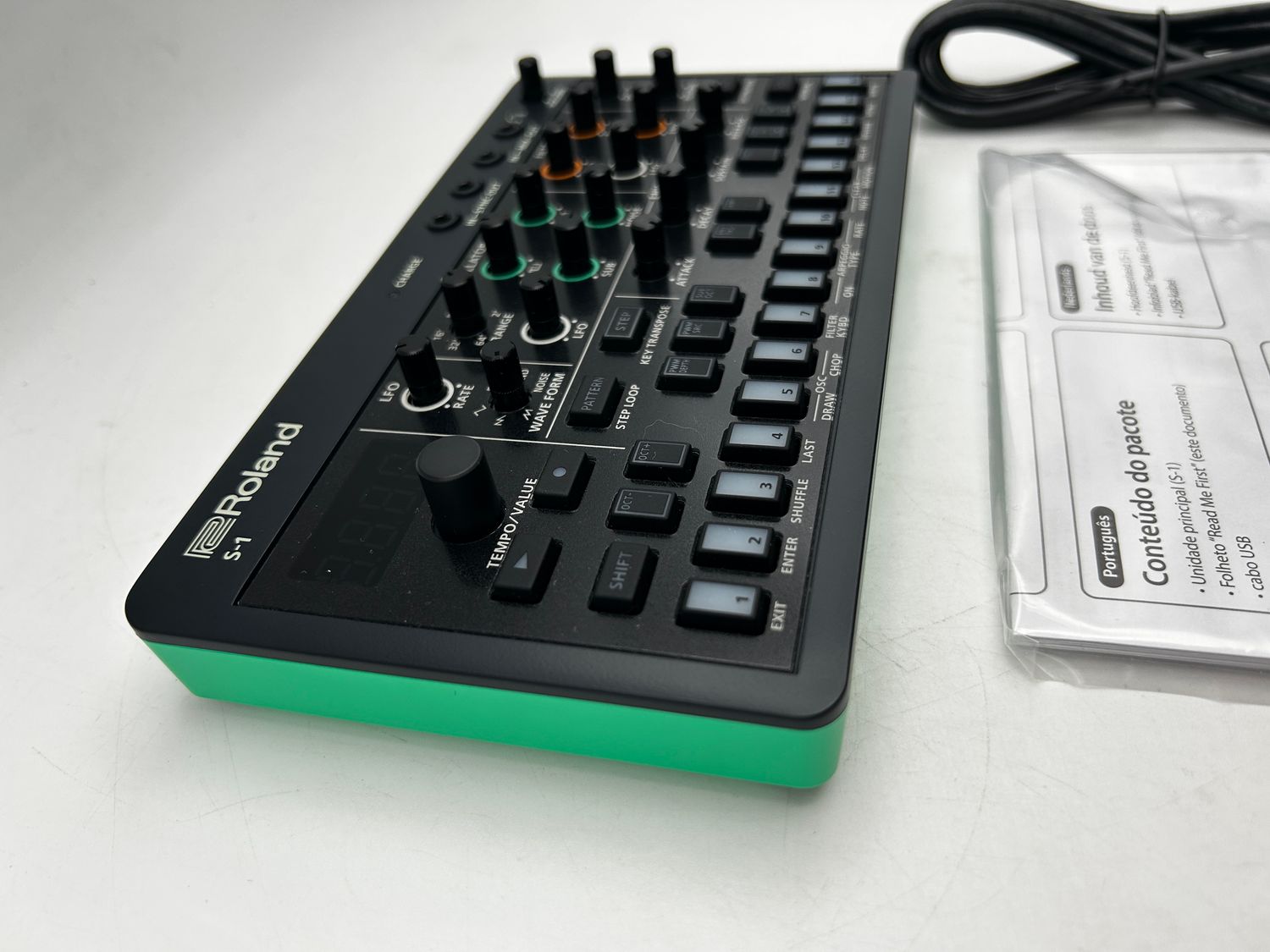 Roland AIRA Compact S-1 Tweak Synth | ultraprzenośny mikro polifoniczy