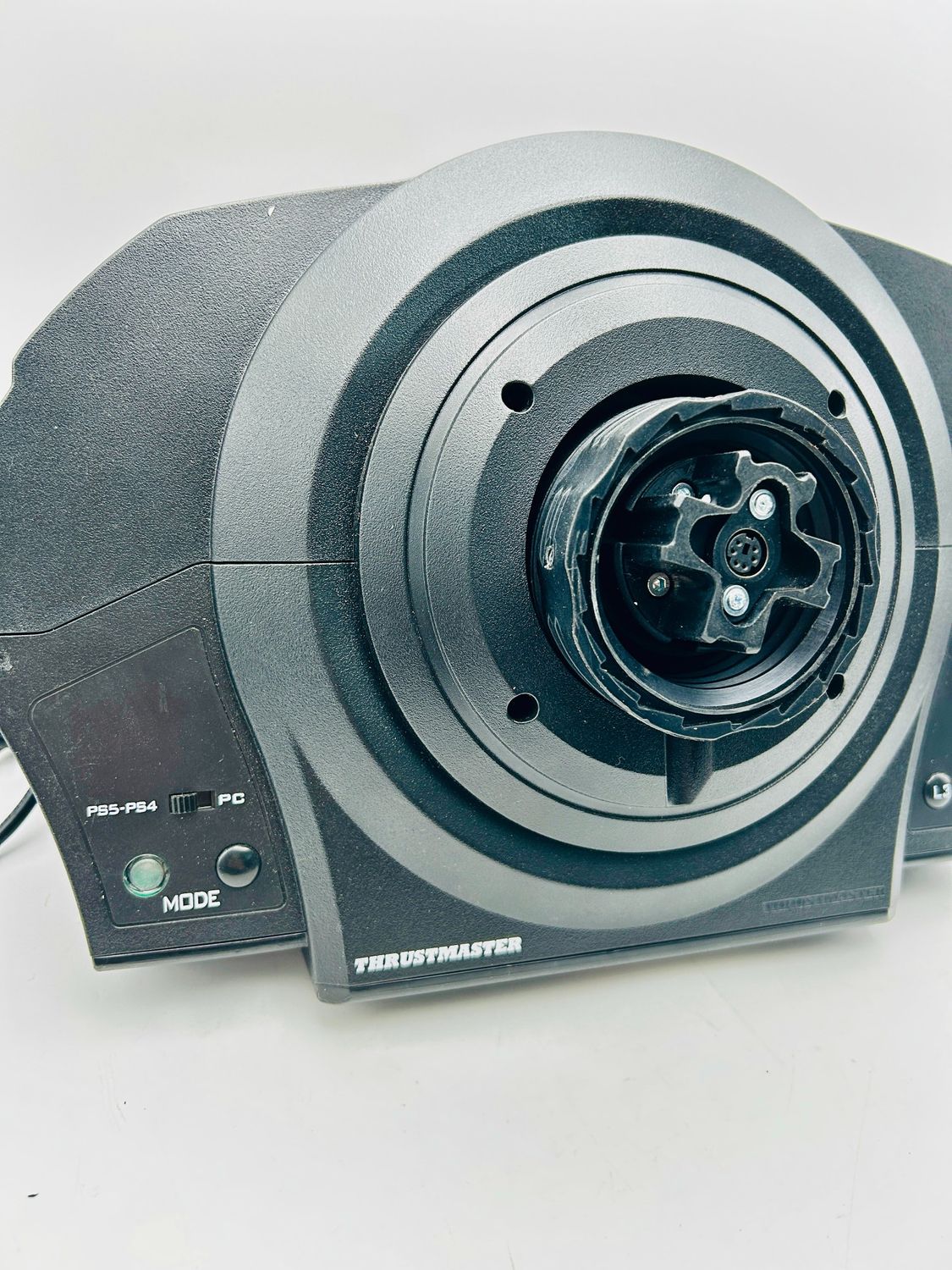 Thrustmaster T300 Servo Base – baza kierownicy z Force Feedback do PS4