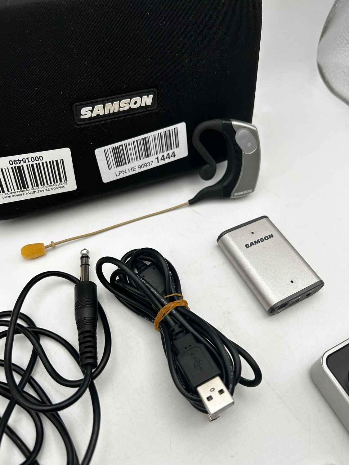 Samson SWAM2SESK-E2 bezprzewodowy system mikrofonowy typu headset