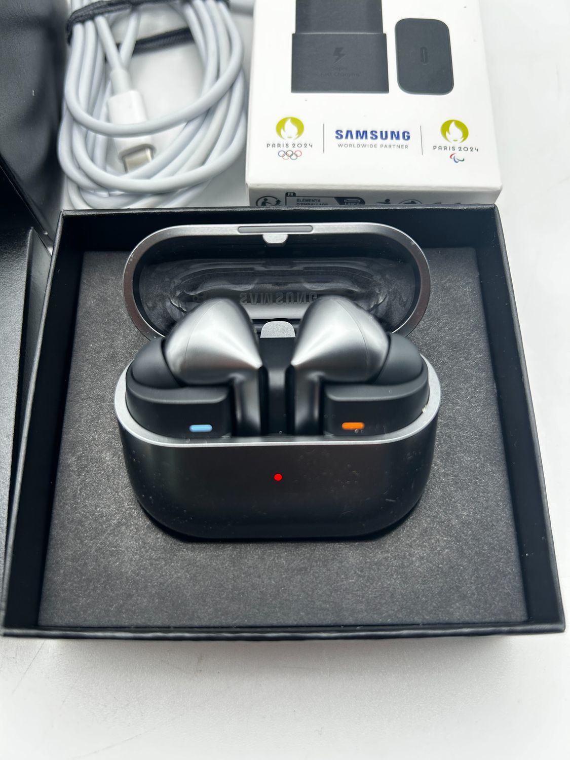 Samsung Galaxy Buds3 Pro + Ładowarka - Słuchawki bezprzewodowe