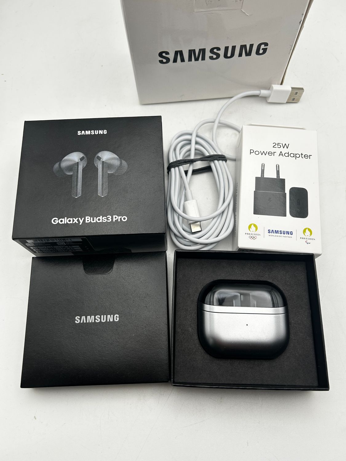 Samsung Galaxy Buds3 Pro + Ładowarka - Słuchawki bezprzewodowe