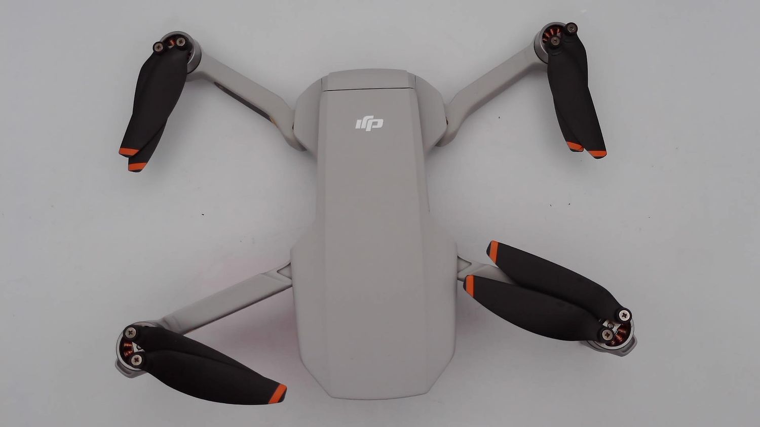 DJI Mini 2 – lekki, składany dron z kamerą 4K - uszkodzony