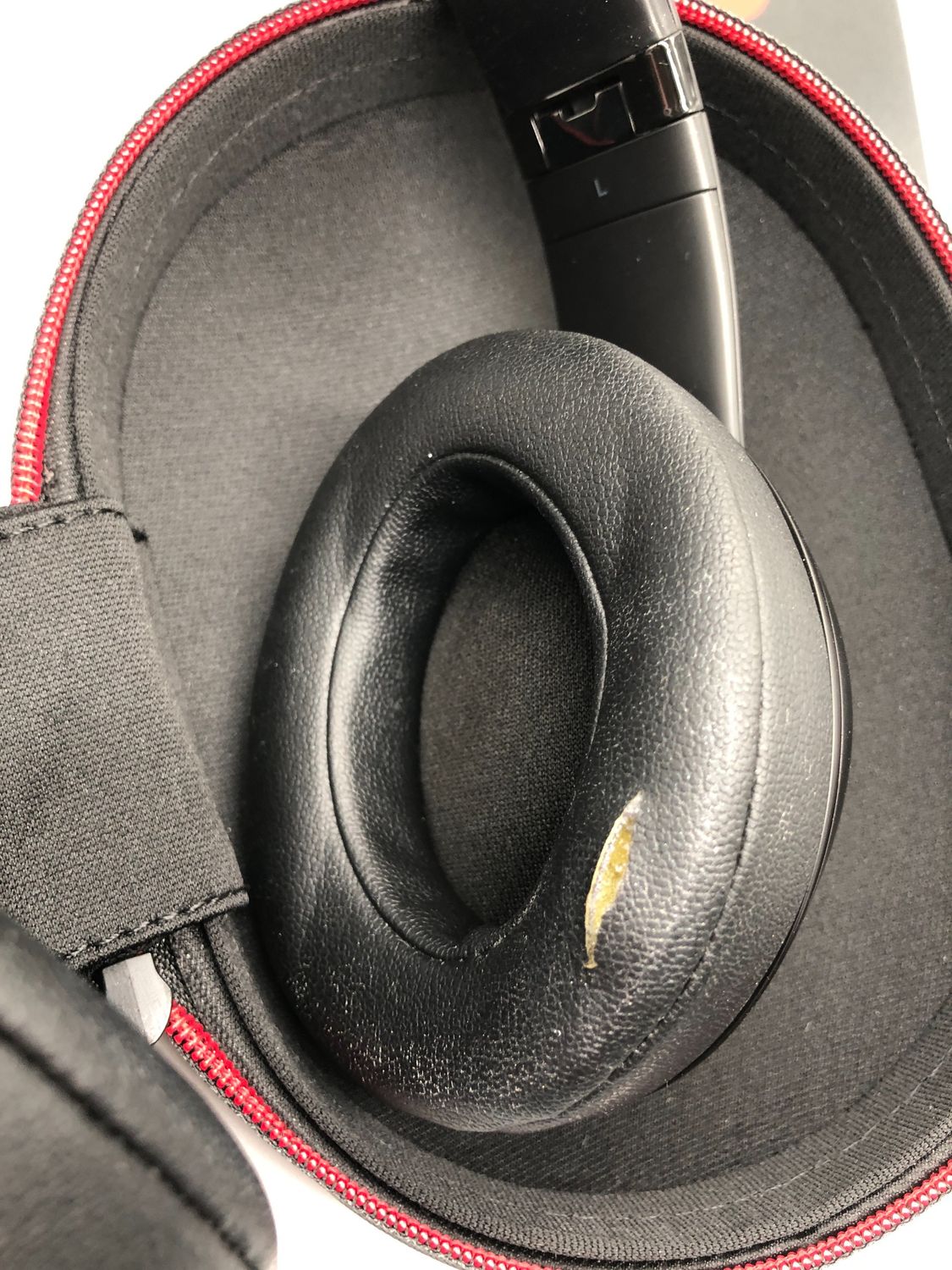 Beats Studio3 Wireless z redukcją szumów – czarny mat