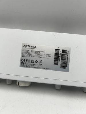 Arturia MiniFuse 4 – kompaktowy interfejs audio USB, biały