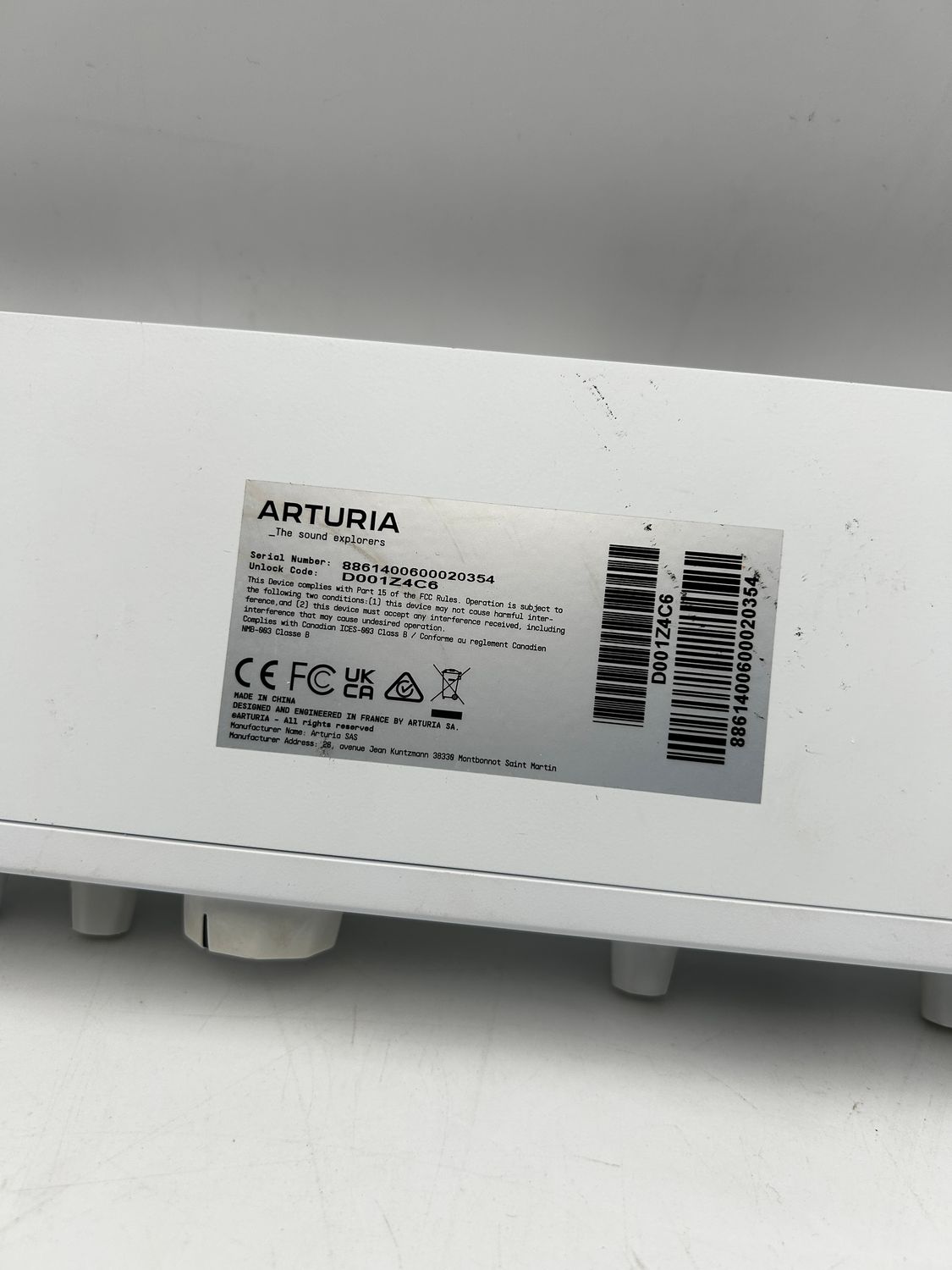 Arturia MiniFuse 4 – kompaktowy interfejs audio USB, biały