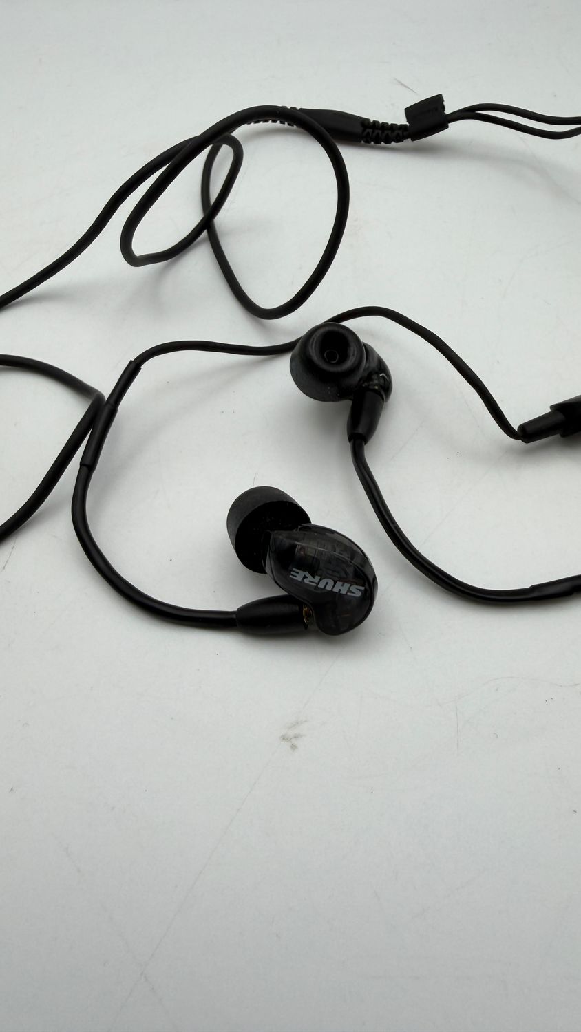Shure SE215-K-E – douszne słuchawki z izolacją dźwięku, czarne