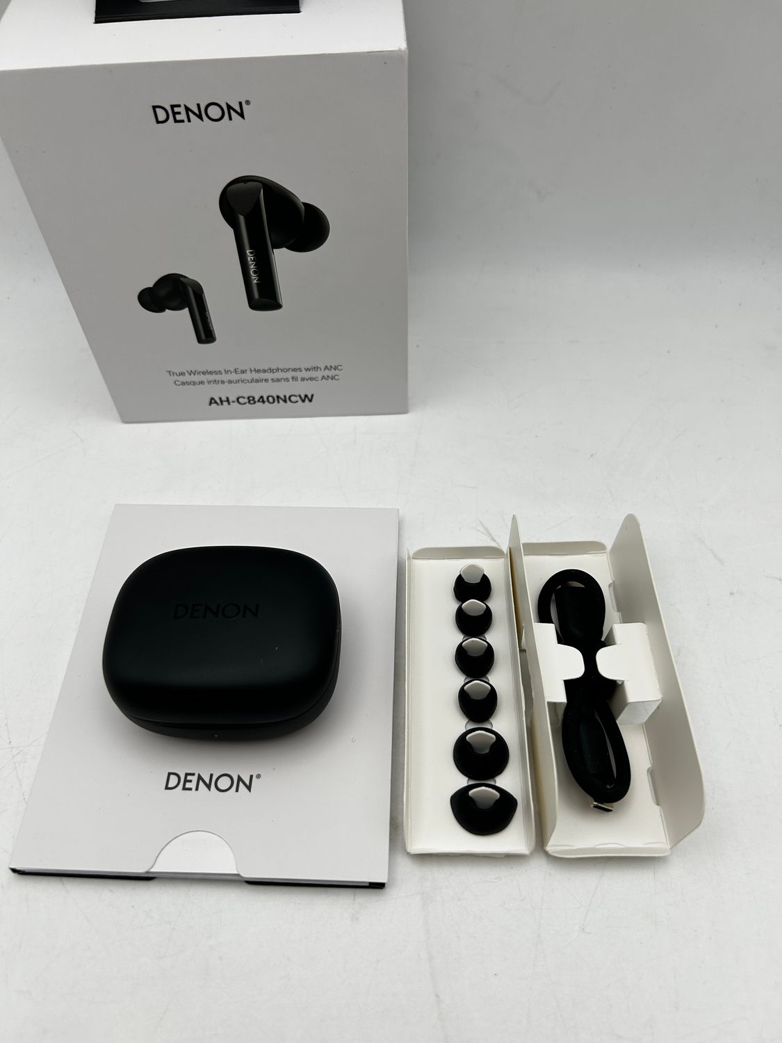 Denon AH-C840NCW – bezprzewodowe słuchawki dokanałowe
