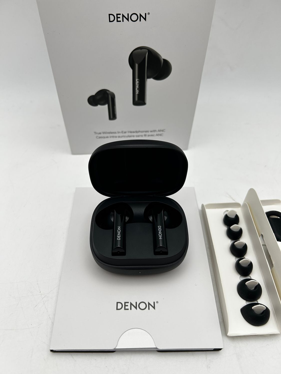 Denon AH-C840NCW – bezprzewodowe słuchawki dokanałowe