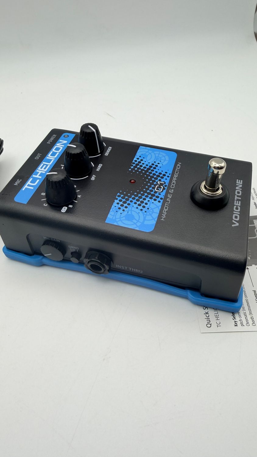 TC Helicon VOICETONE C1