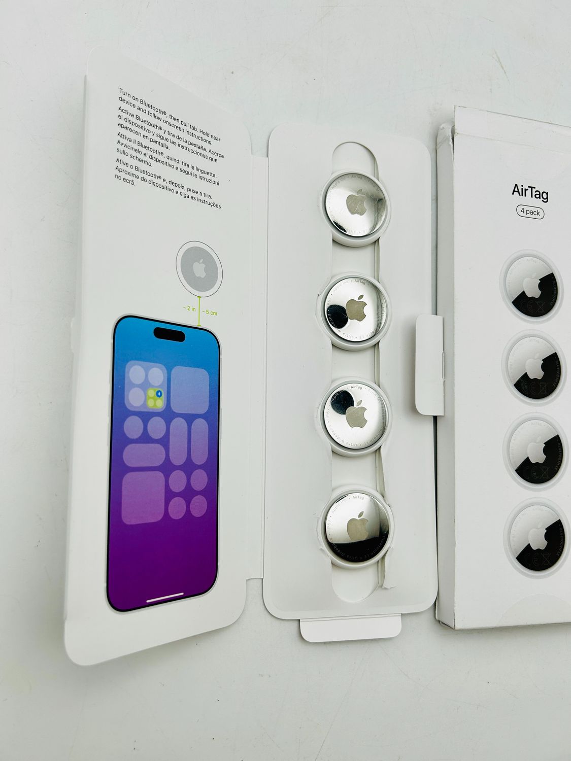 Apple AirTag w opakowaniu 4 sztuki (drugiej generacji): przydatny do z