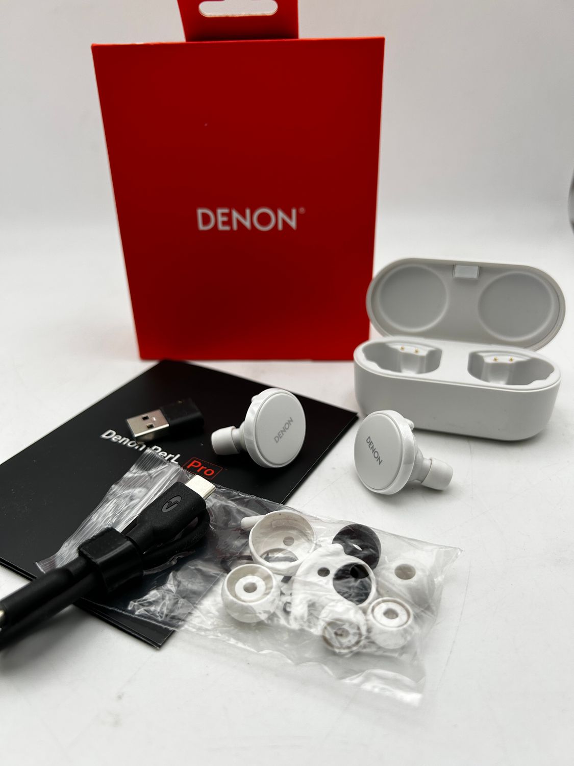 Denon PerL Pro – premium bezprzewodowe słuchawki douszne